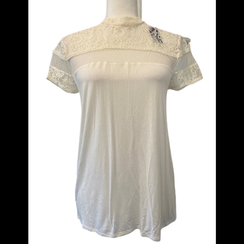 NWT Express white lace trim top size M